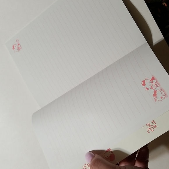 Hello Kitty Notebook - Picture 4 of 5